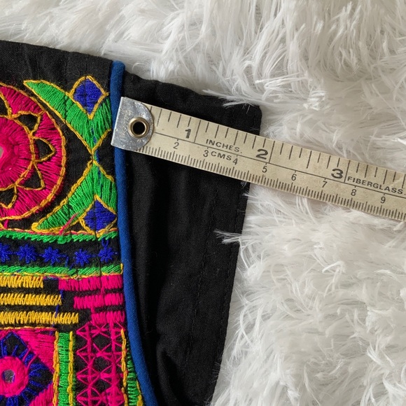 Colorful Embroidered Tunic - Picture 6 of 12